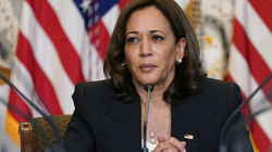 Dy autobusë me emigrantë dërgohen te rezidenca e Kamala Harrisit në Washington