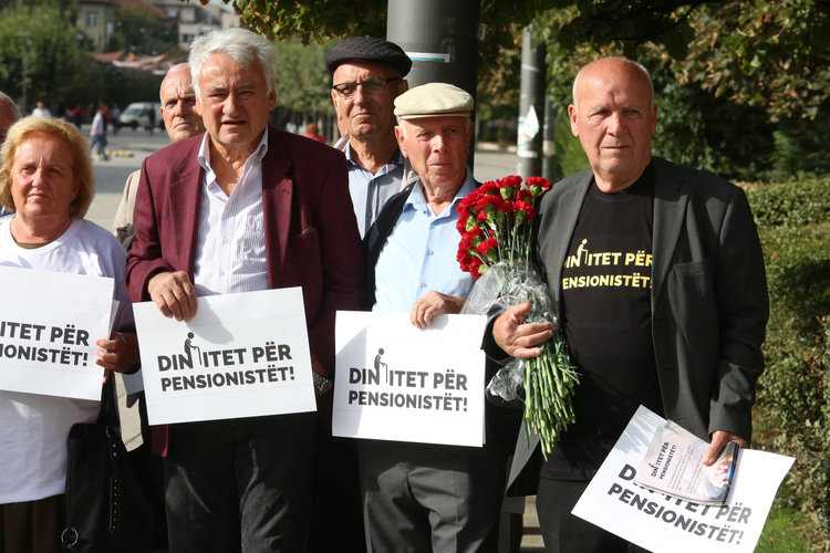 Pensionistët kërkojnë t’u përfillen kërkesat, shpresojnë të mos kenë nevojë për radikalizim