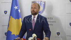 Kryesia e Kuvendit pa kuorum, Tahiri: Qeveria në gjendje kome