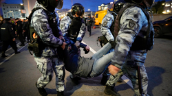 Protestuesit në Rusi po rrezikojnë të dërgohen në front në Ukrainë