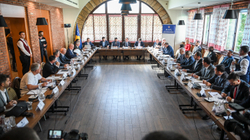 Qeveria me 654 milionë euro për komunat, Kurti pret reflektim te qytetarët