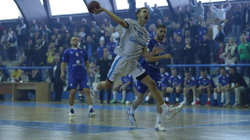 Hendboll, Rahoveci fiton derbin