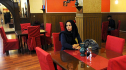 Çiftet në Afganistan detyrohen t’i shmangin restorantet