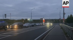 Urdhri për mobilizim të pjesshëm ushtarak, kolona të gjata në pikën kufitare Rusi - Finlandë