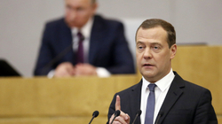 Medvedev paralajmëron se kërcënimi rus për armë bërthamore nuk është blof