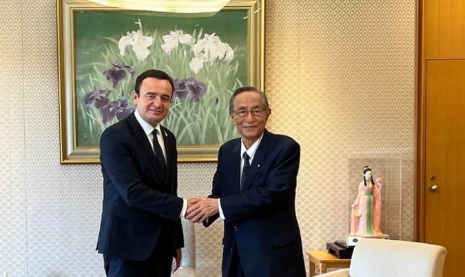 Kurti takohet e kryekuvendarin e Japonisë, kërkon më tepër investime japoneze në Kosovë
