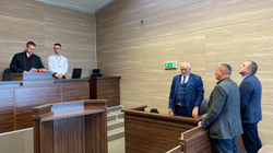 Katër ish-deputetë dënohen me nga 1 vit burgim me kusht për gazin lotsjellës në Kuvend