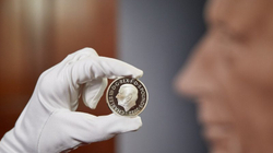 Prezantohen monedhat me portretin e Charles III
