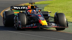 F1, Verstappen triumfon në garën në Australi të përfshirë nga incidente të shumta