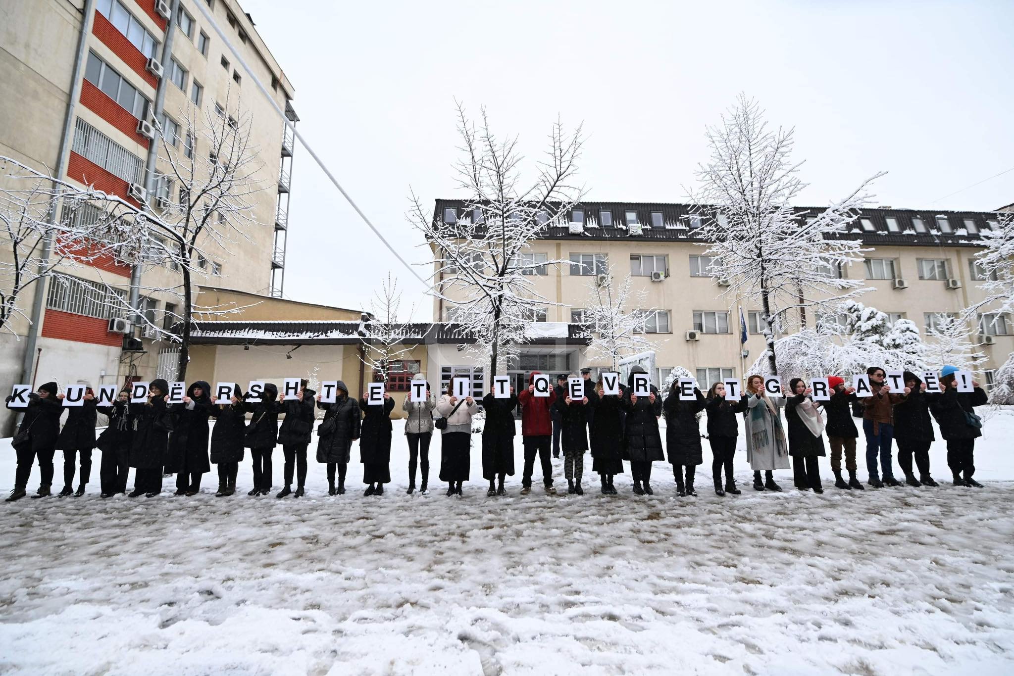 “Qika” dhe RRGGK-ja me aksion para institucioneve, kërkojnë drejtësi për Sebahate Morinën