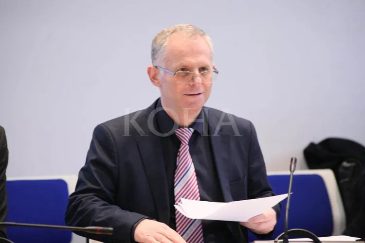 Zëvendëskryeministri i Kosovës, Besnik Bislimi