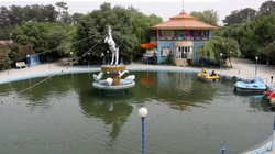 Talebanët ndalojnë kopshtet e restoranteve për gratë në Herat