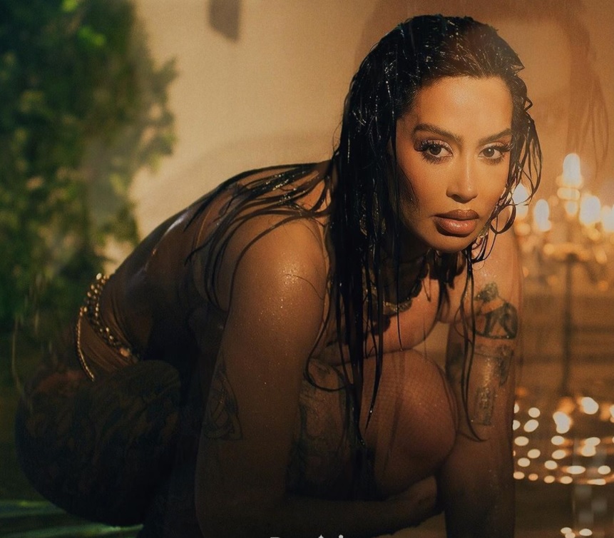 Dafina Zeqiri shtyn lansimin e albumit