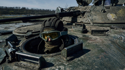 Mbi 180 mijë rusë të vrarë e mijëra tanke të shkatërruara – çka po ndodh në Ukrainë
