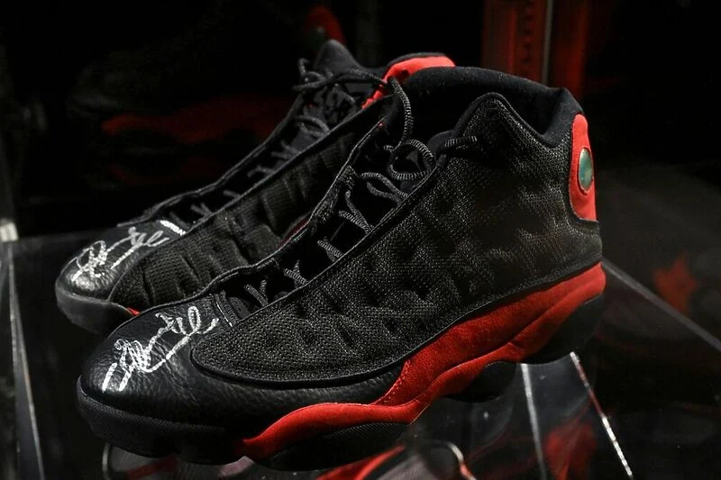 Shiten atletet më të shtrenjta ndonjëherë, i përkasin Michael Jordanit