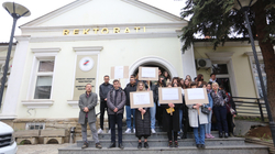 Me marsh e protestë kërkohet largimi i profesorit Bejta nga UP-ja