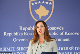 Ministrja e Arsimit, Arbërie Nagavci