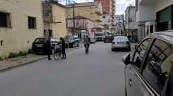 Shqiptarët dalin për t’i larë hesapet pas sherrit në TikTok, plagosen me armë dy persona