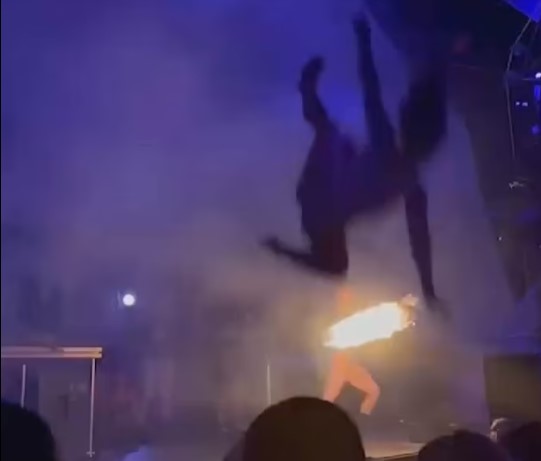 Akrobatja në festivalin “Coachella” rrëzohet nga lartësia