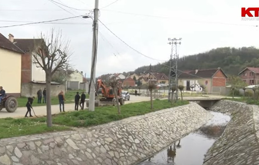 Pastrimi i rrugeve nga banoret e Landovices
