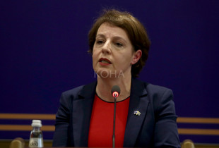 Ministrja e Punëve të Jashtme, Donika Gërvalla