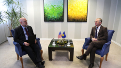 Bislimi përsërit përkushtimin e Kosovës për ta zbatuar Marrëveshjen e Ohrit në takim me Hovenierin