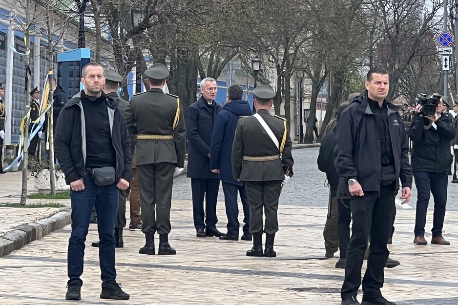 Shefi i NATO-s shkon papritmas në Kiev, për herë të parë që nga agresioni rus