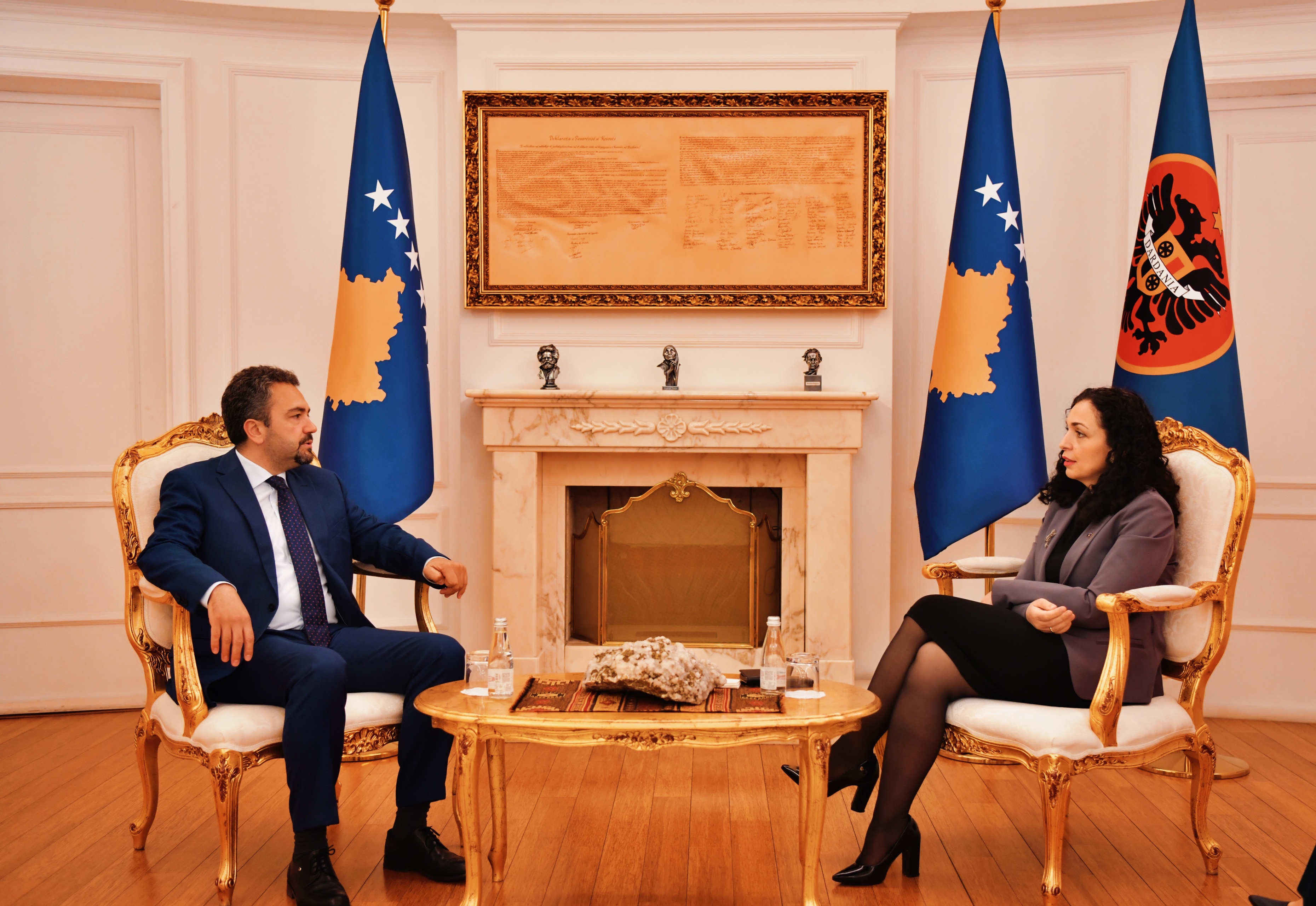 Osmani: Grupet kriminale të dirigjuara nga Serbia s’i diktojnë proceset kushtetuese në Kosovë