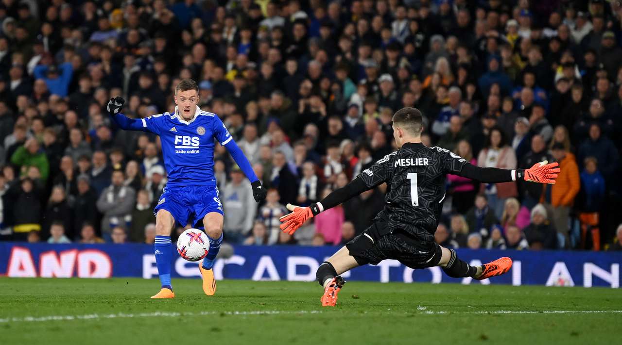 Leicesteri nxjerr një pikë të madhe në udhëtim