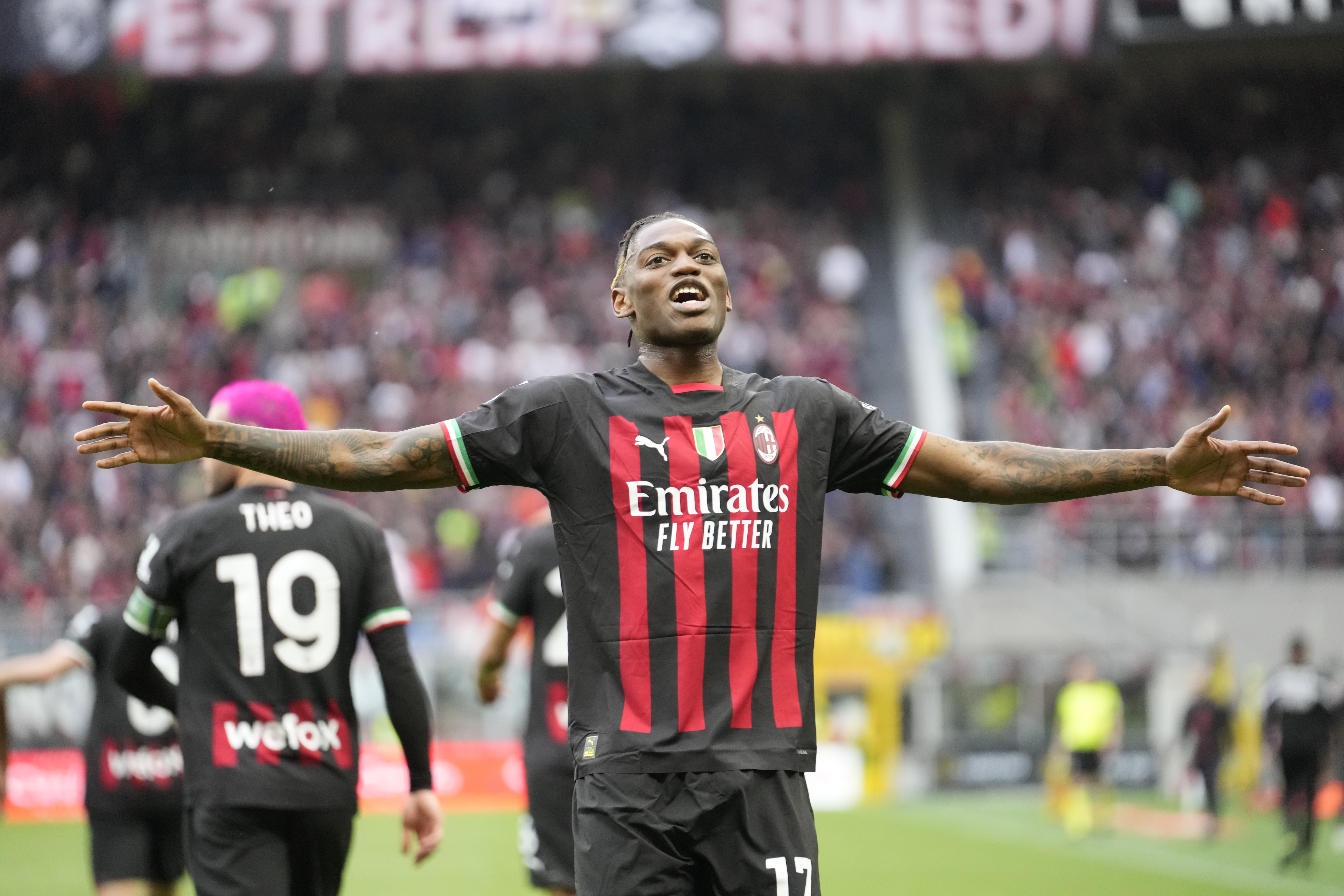 Me pesë ekipe në gjysmëfinale të garave evropiane, futbolli italian është rikthyer