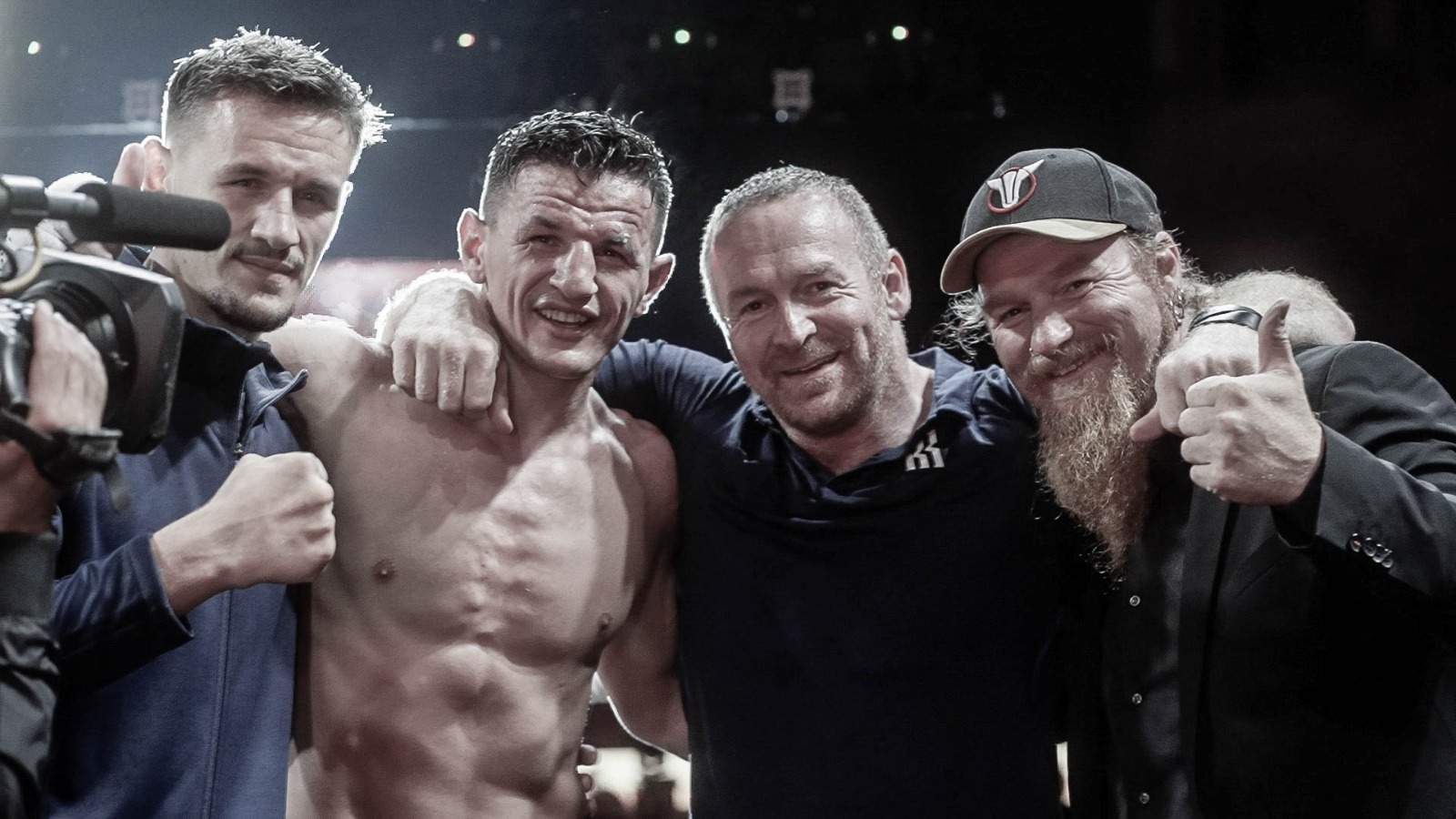 Trajneri i Krasniqit reagon: Robini lëndoi shpatullën, boksoi thuajse me një dorë