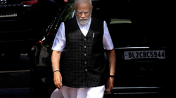 Parlamenti i Indisë debaton mocionin kundër kryeministrit Modi