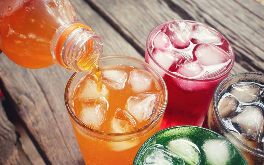 Pijet me sheqer artificial fajtore për shumë sëmundje vdekjeprurëse, përfshirë kancerin