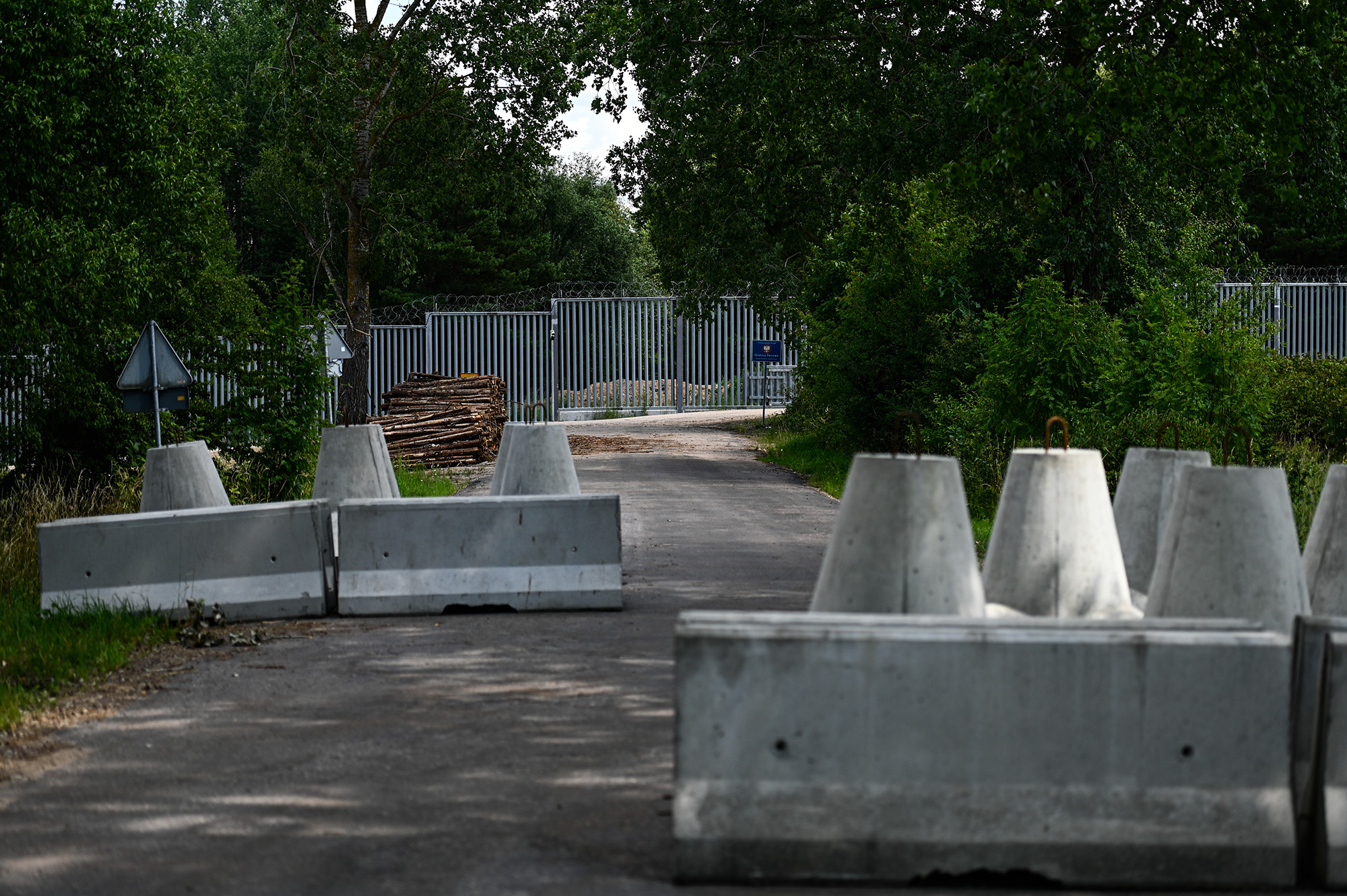 Polonia planifikon dërgimin e 10,000 trupave në kufi me Bjellorusinë