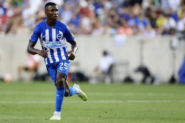 Caicedo zgjodhi Chelsean, transferimi rekord 