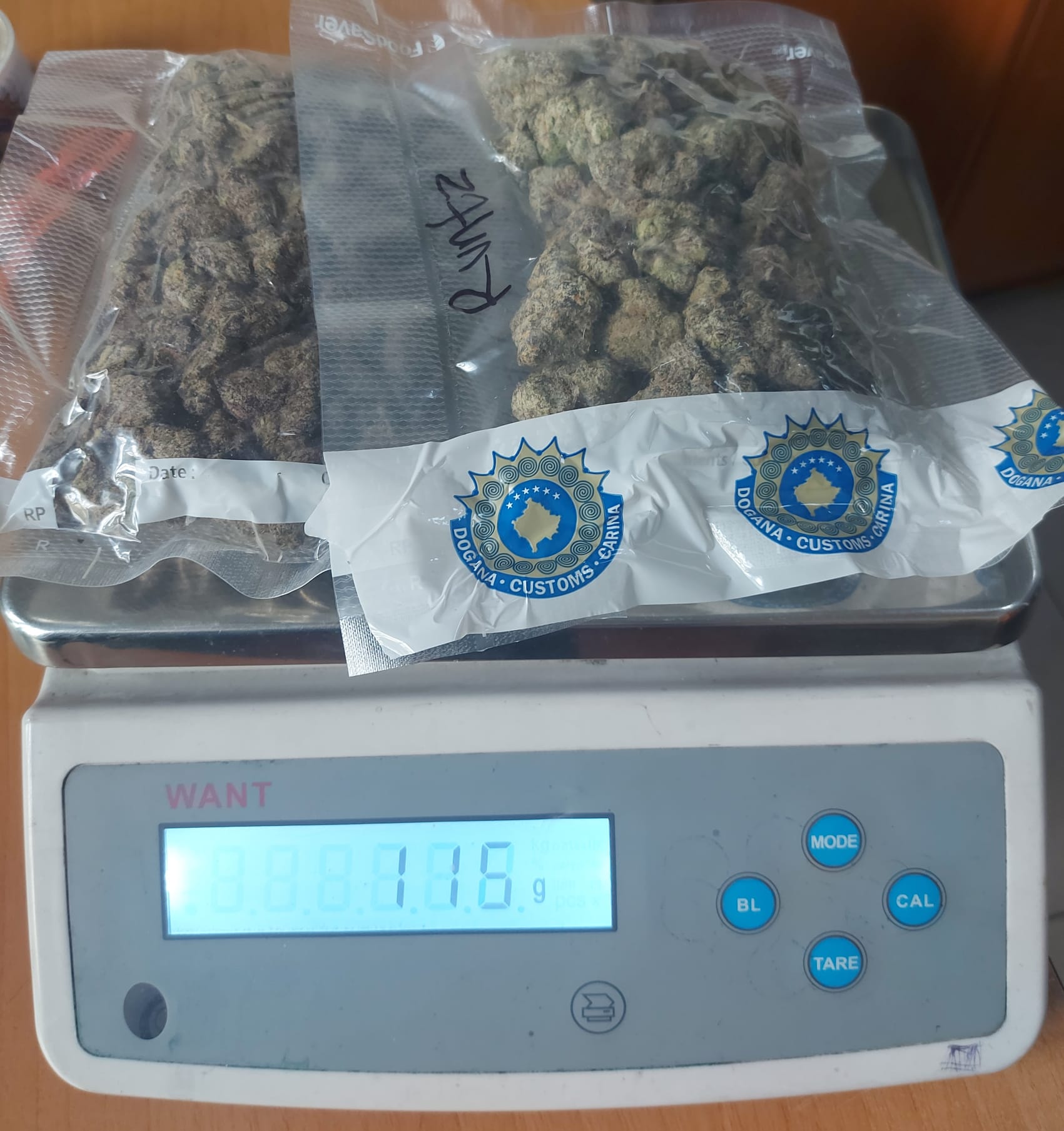 Dogana zbulon marihuanë në pako postare që ishte dërguar nga një shtet i huaj
