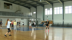 Pasioni për volejboll i vajzave të reja të Llapit
