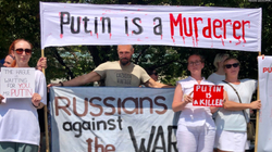 “Putini është vrasës”, protestohet në Podgoricë kundër presidentit rus