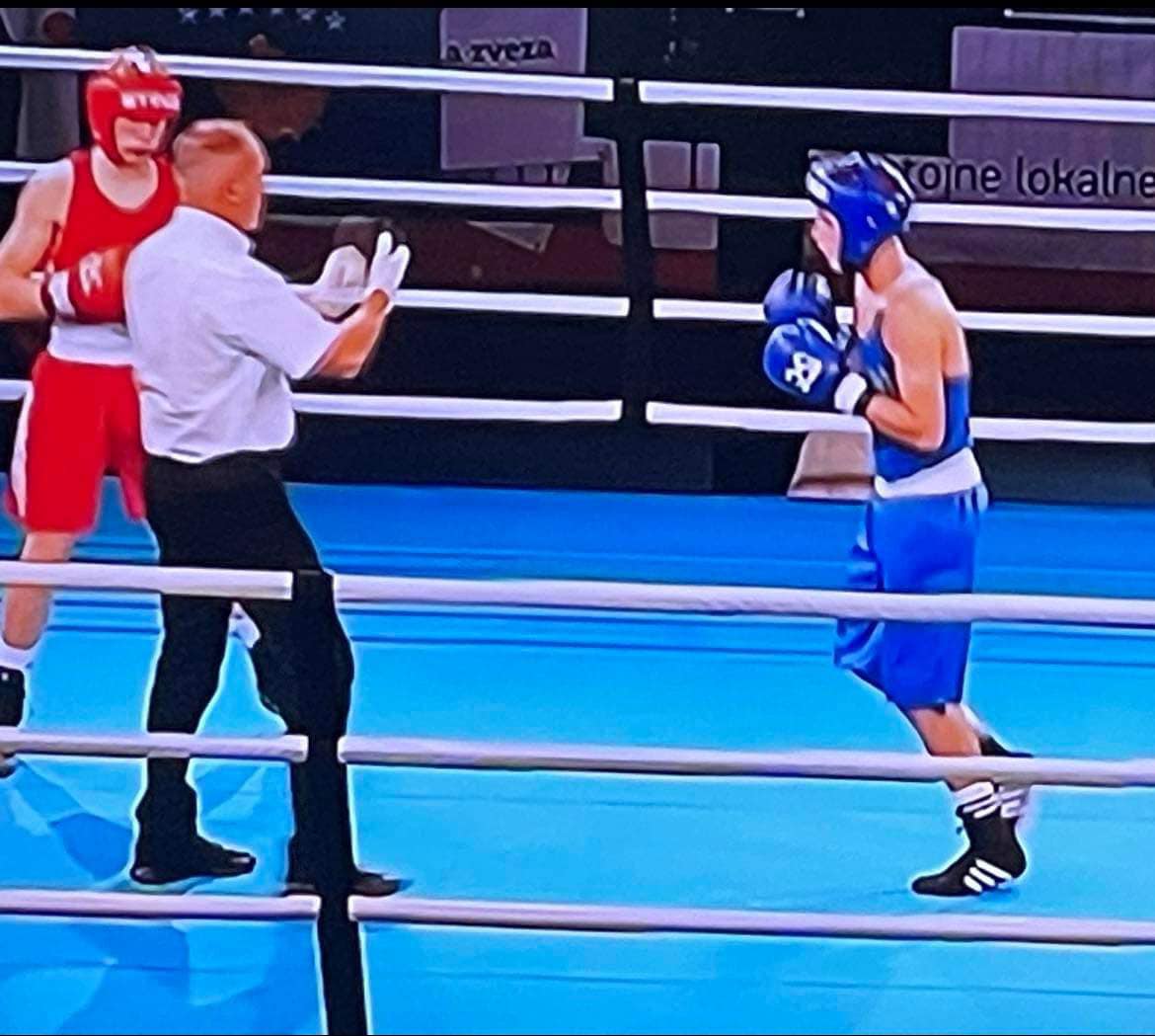 Boks, Badallaj siguroi medalje të bronztë në Evropianin për shkolla