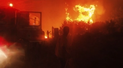 Si pasojë e zjarreve në Greqi evakuohen fshatra e spitale