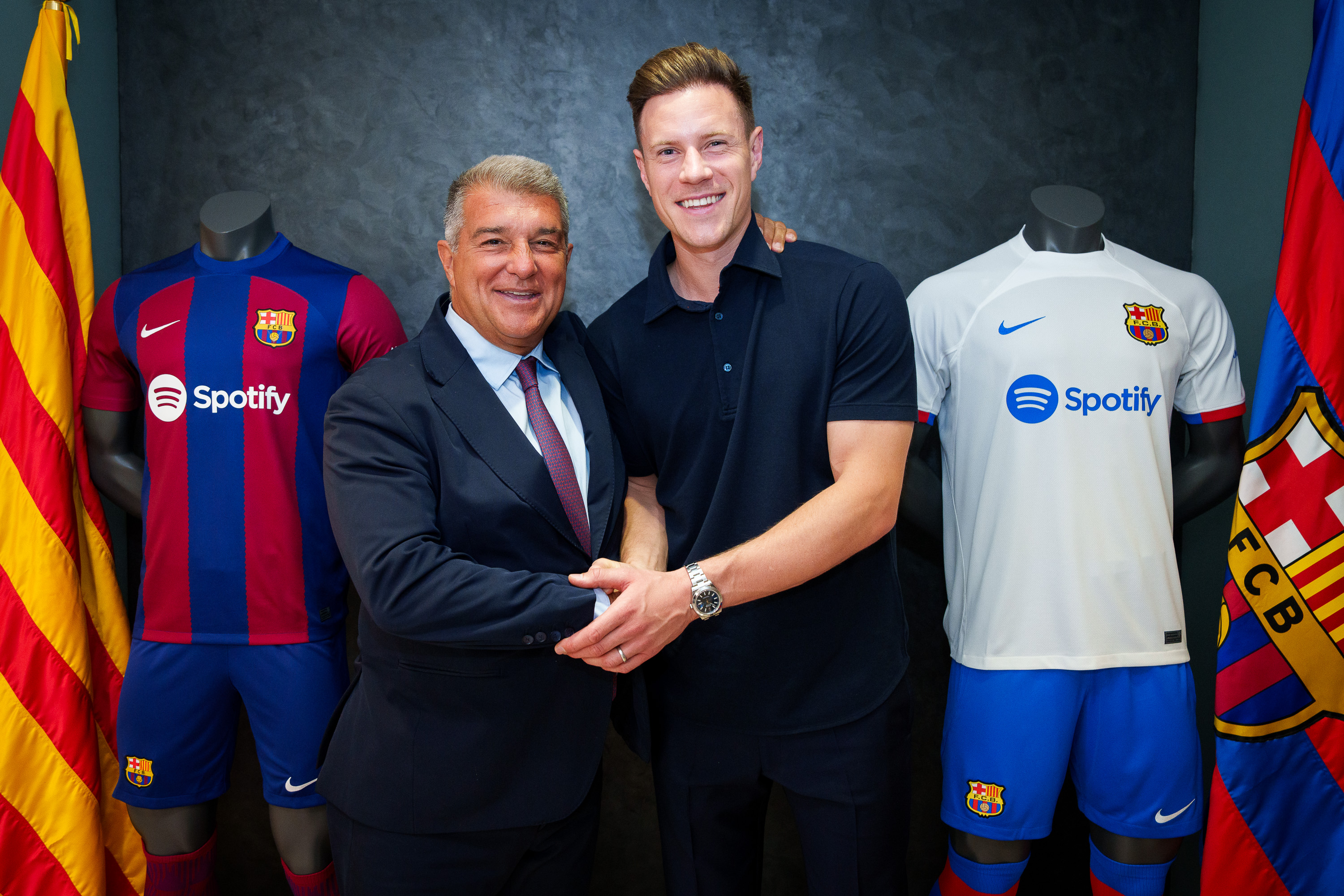 Ter Stegen rinovon me Barçën deri më 2028