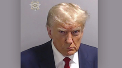 Trump bëhet ish-presidenti i parë i SHBA-së me fotografi në regjistrat policorë