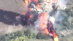 Shpërthim masiv, si u shkatërruan tanket ruse në zonën ukrainase