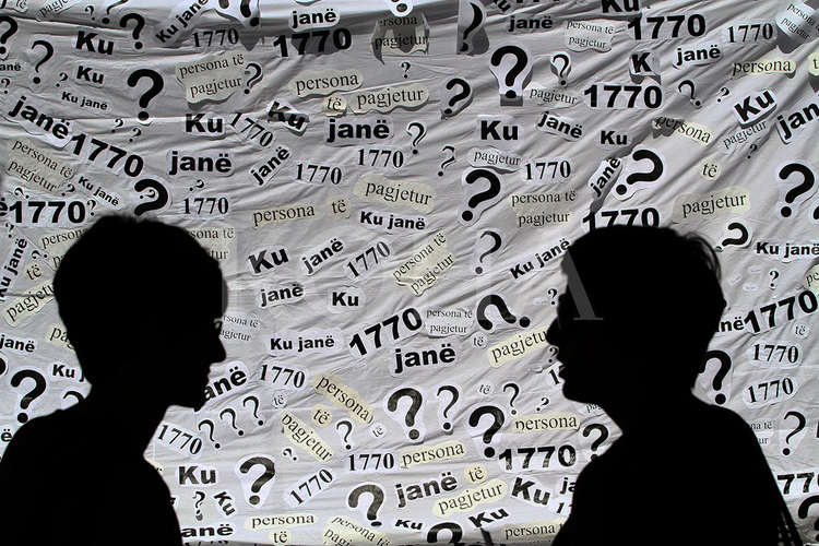 Kosova kërkon hapjen e arkivave: Zhdukjet me forcë ishin krime të kryera nga Serbia