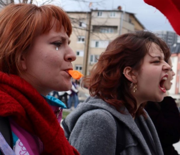 Amnesty International: Kosova po dështon t'i mbrojë viktimat e dhunës në familje