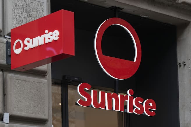Punonjësja shqiptare e telefonisë në Zvicër ofendon klientin shqiptar