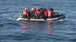 Rreth 190 migrantë u shpëtuan gjatë fundjavës në Kanalin Anglez