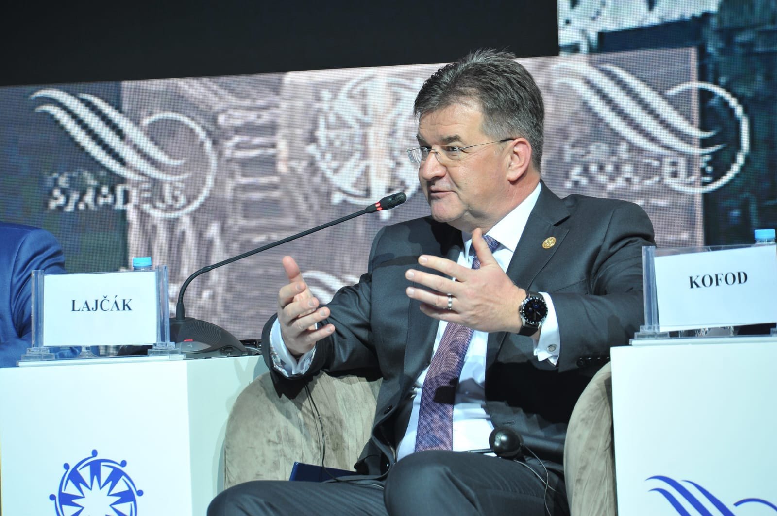 Lajçak tregon për takimet që pati gjatë javës, ku temë ishte dialogu Kosovë – Serbi