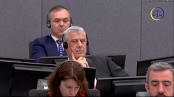 Thaçi, Veseli e Selimi s'kanë folur në telefon me familjarët që nga e diela
