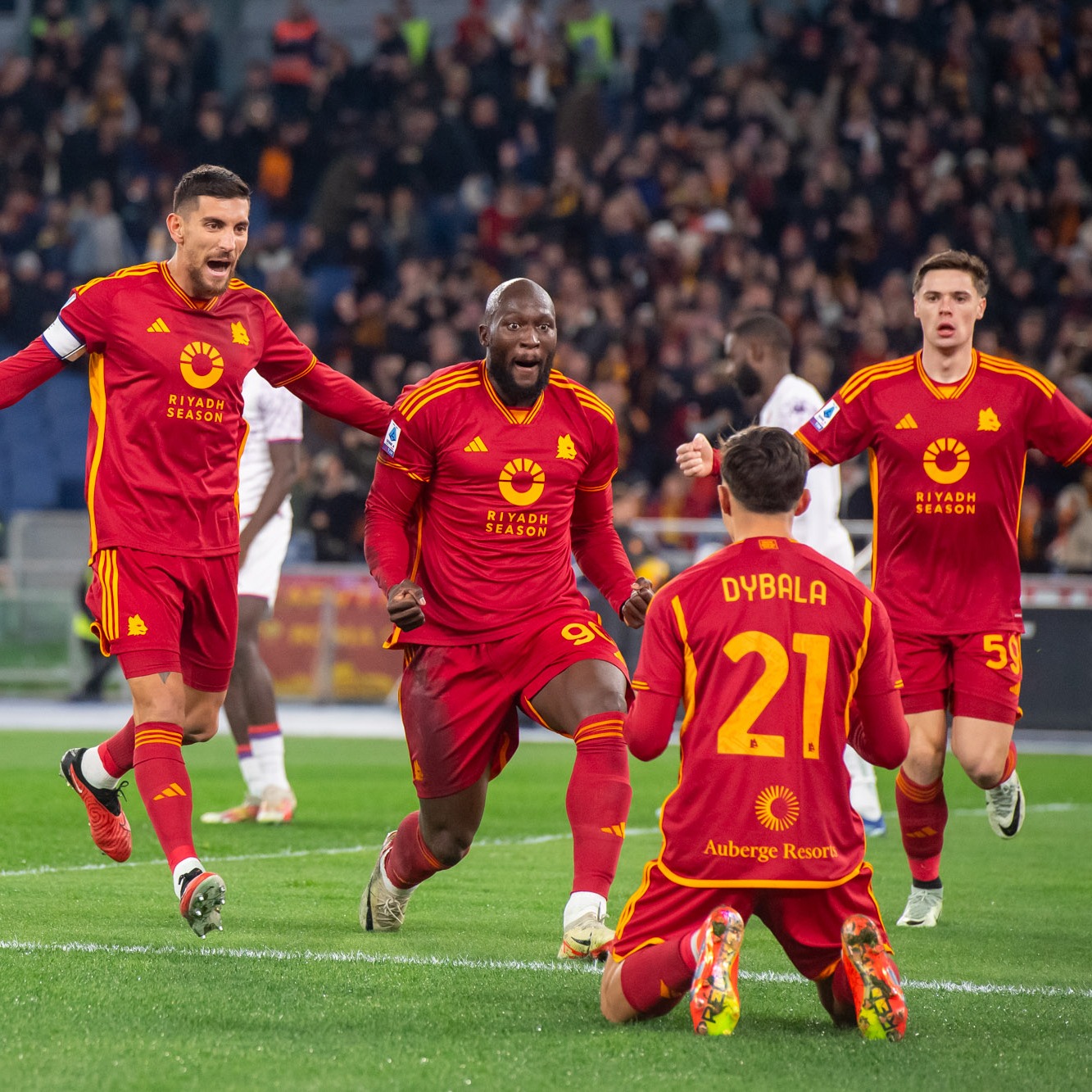 Lukaku shënon gol dhe përjashtohet me të kuq në barazimin e Romës